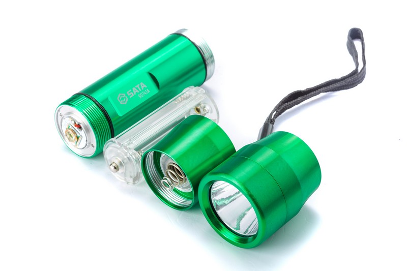 SC90741A - Đèn Pin Nhôm 3xAAA 3W LED - Ảnh 3